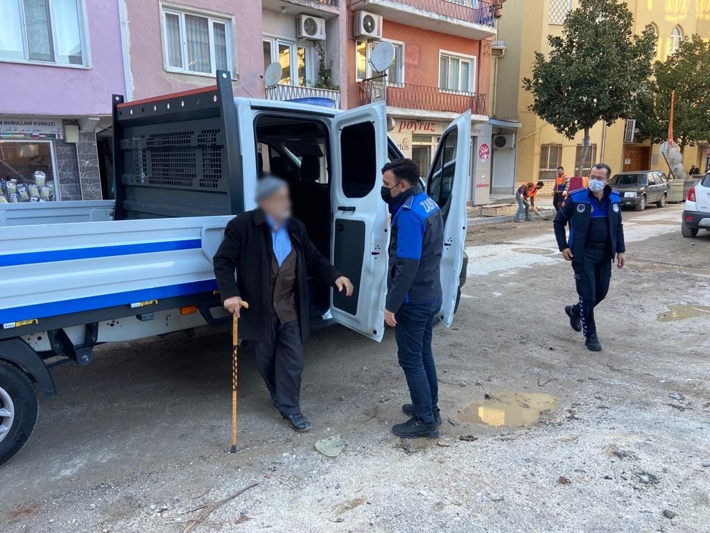 Zabıtadan örnek davranış!