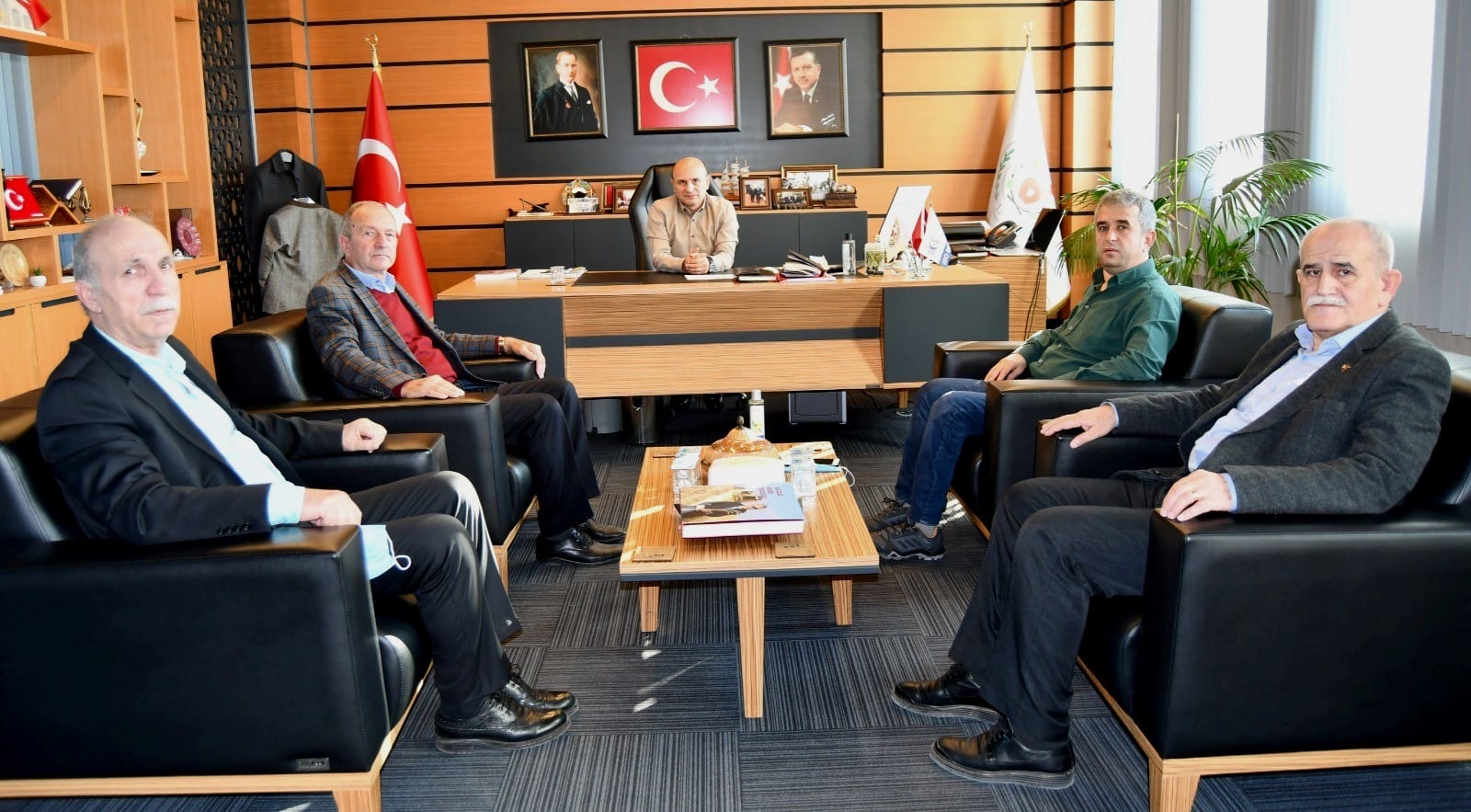 MİNNET BORCUMUZ VAR