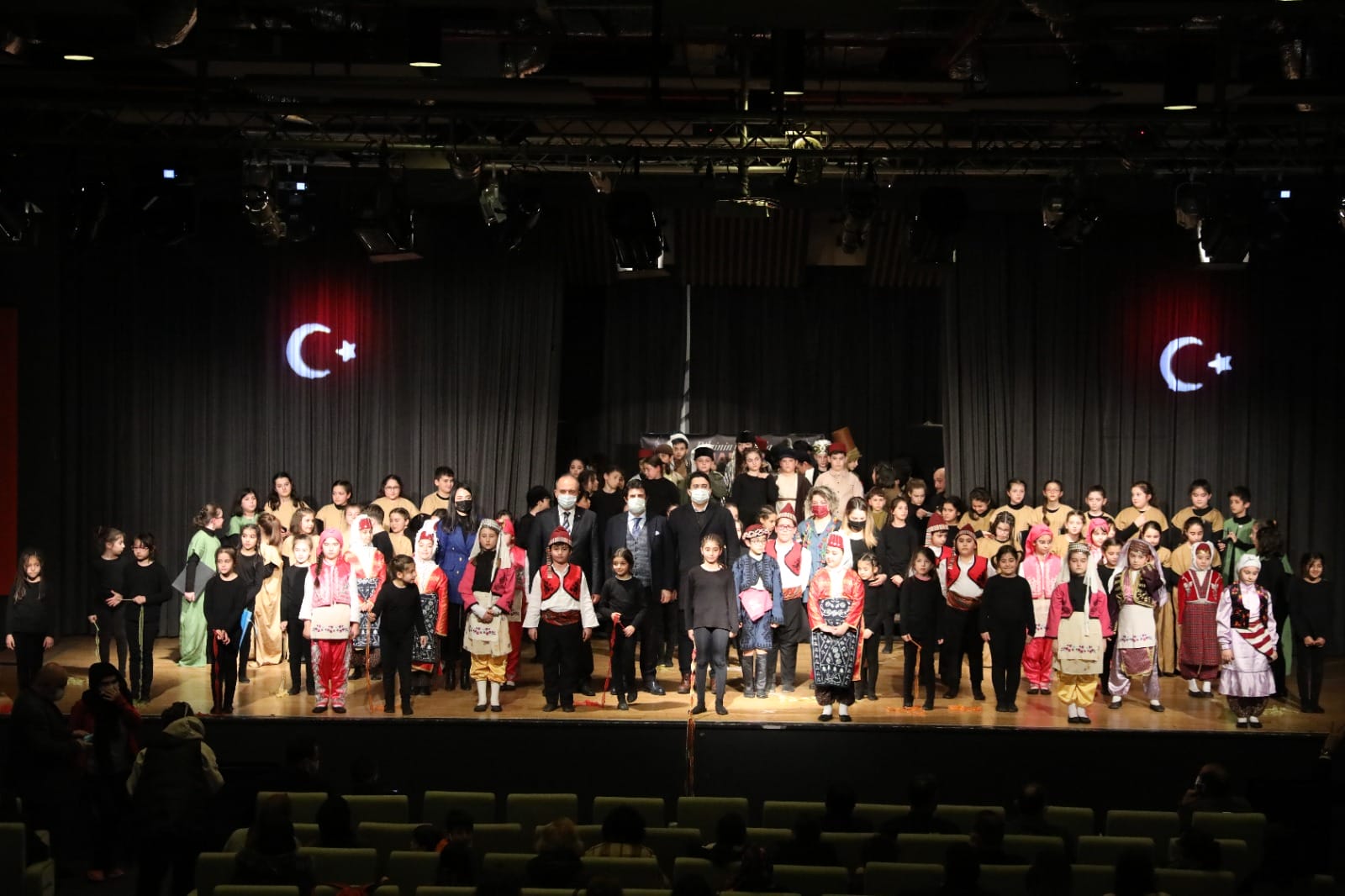 ‘Bilginin Işığında Anadolu’ isimli oyun beğenildi