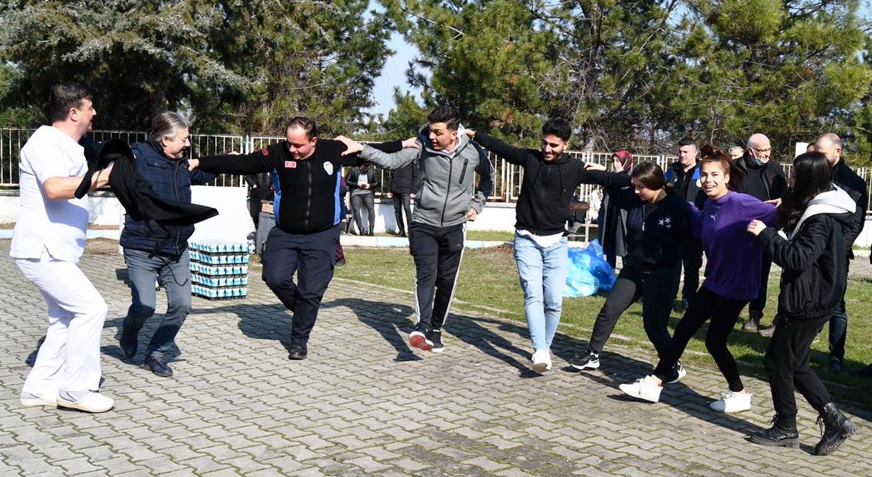 ÖĞRENCİLERLE SUCUK EKMEK BULUŞMASI (3)