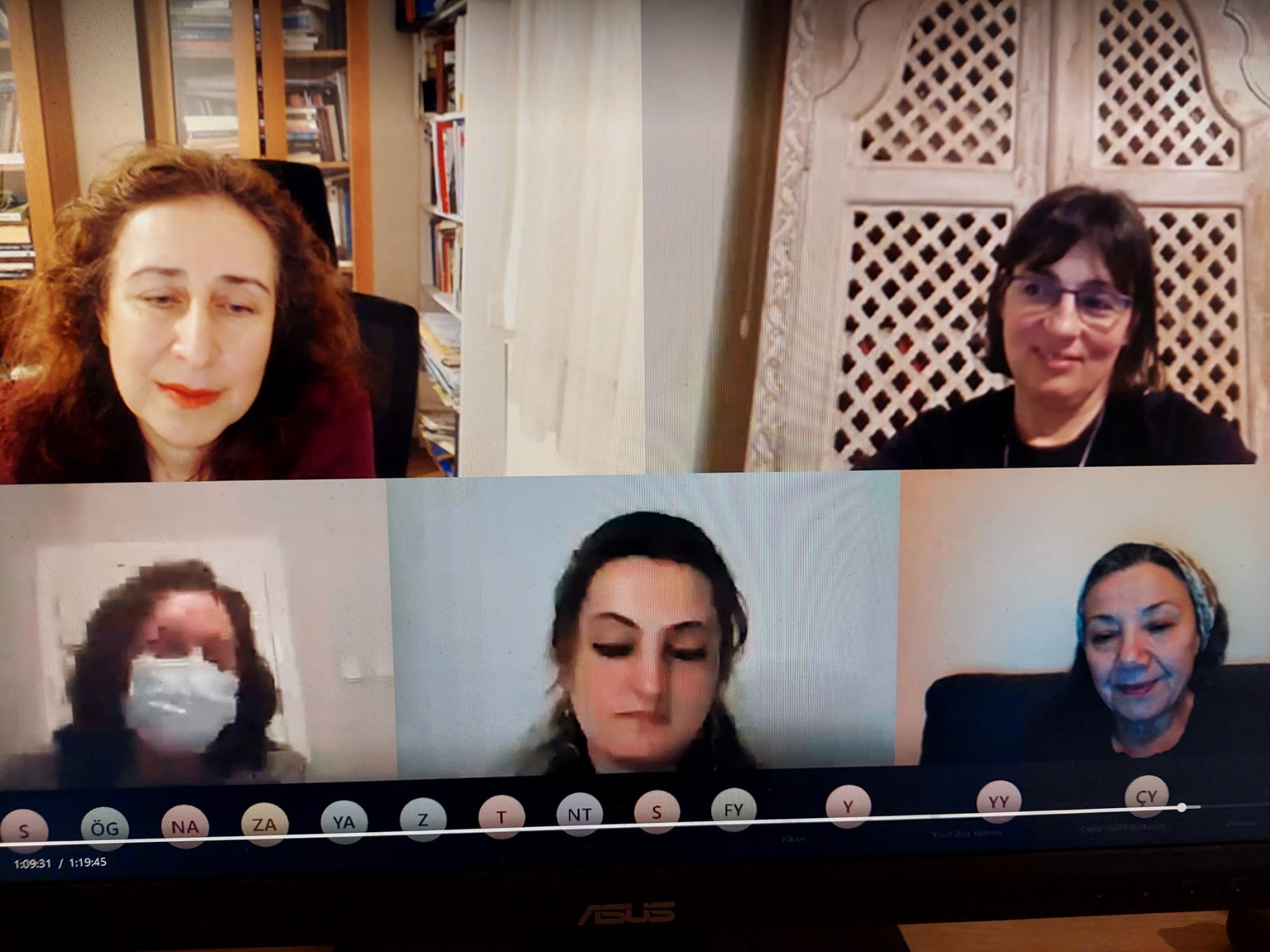 BAŞARILI KADINLAR PANELDE BULUŞTU