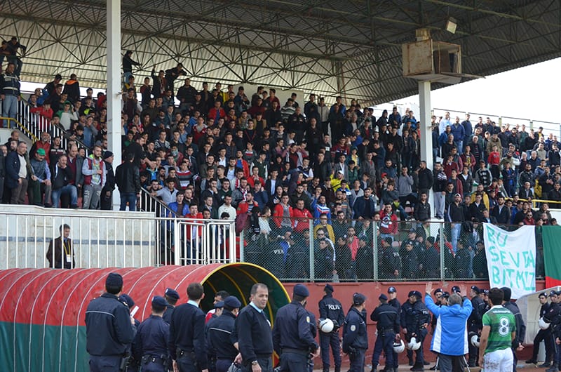 HAYDİ YALOVA, TAKIMINA SAHİP ÇIKMAYA (2)