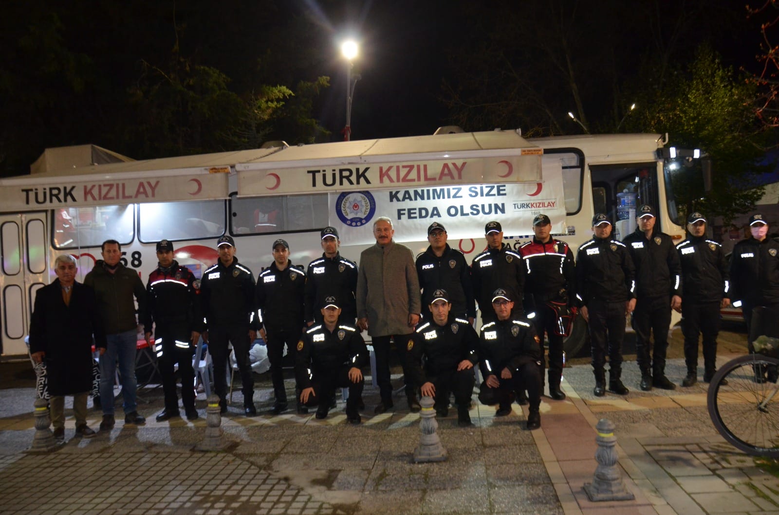 BU SEFER DE KANLARIYLA HAYAT KURTARDILAR (2)