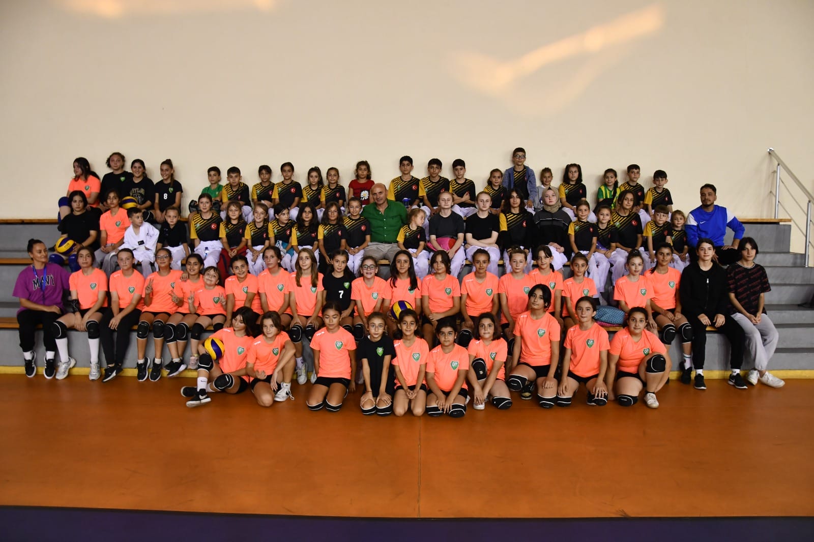 SPORCU FABRİKASI ALTINOVA