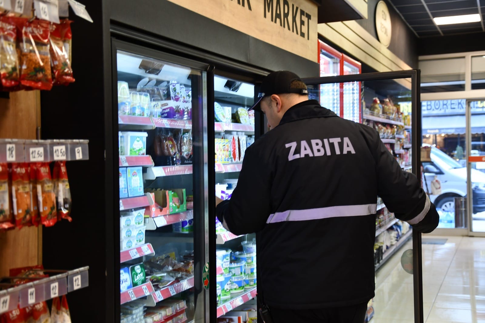 ALTINOVA'DA ZABITA’DAN YILBAŞI ÖNCESİ DENETİM (4)