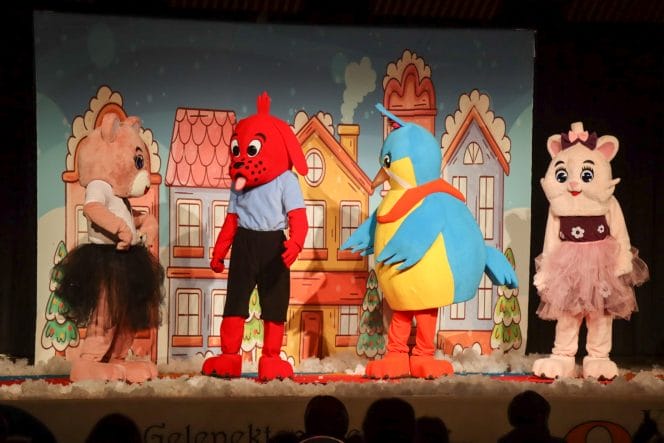 CUMARTESİ TİYATRO (2)