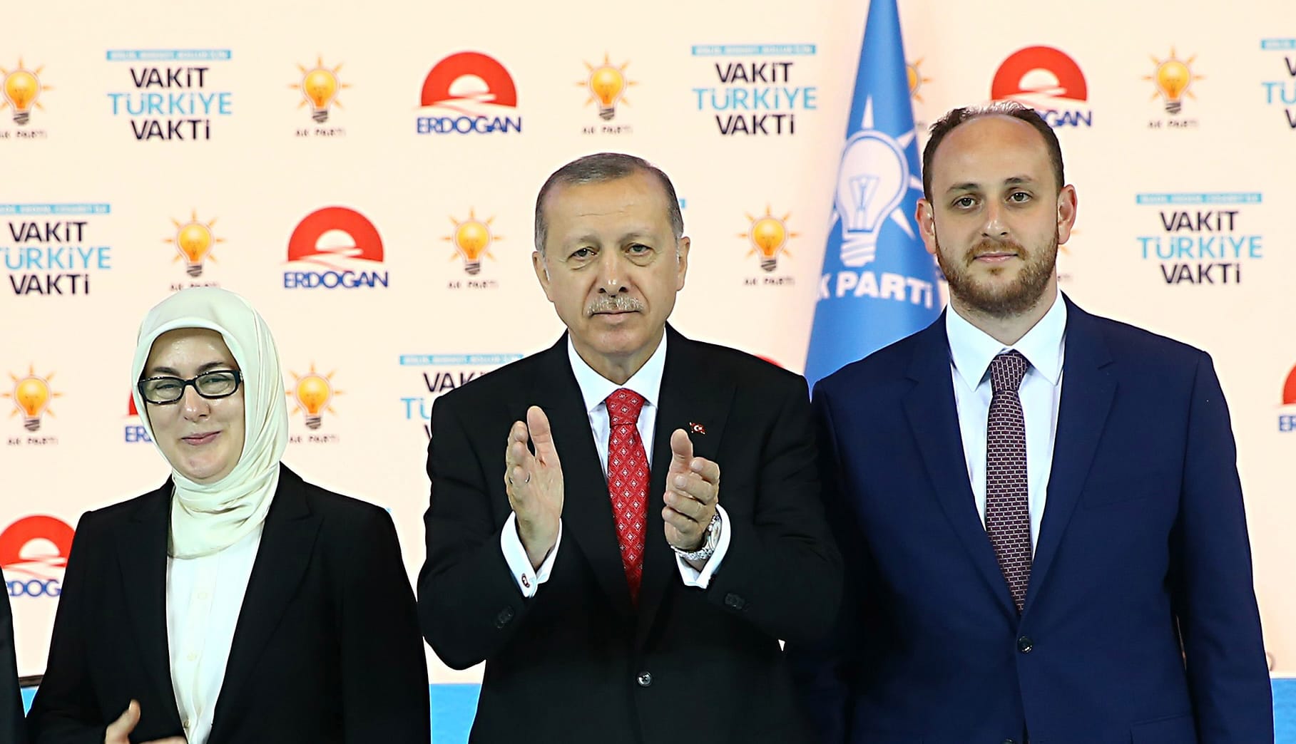 ‘DURMAK YOK YOLA DEVAM’