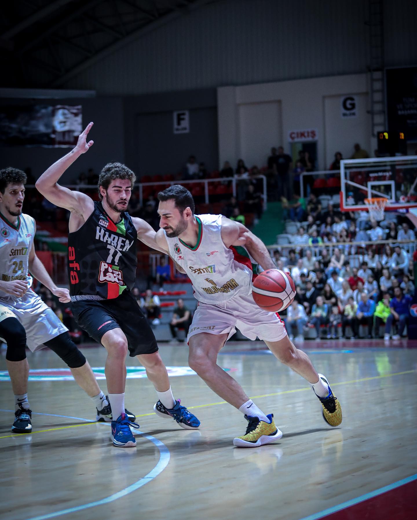 12 DEV ADAM HAREMSPOR’U DEVİRDİ (2)