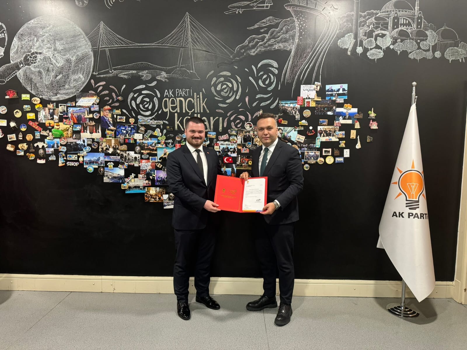 AK PARTİ GENÇLİK KOLLARI  CANAY CANER’E EMANET  