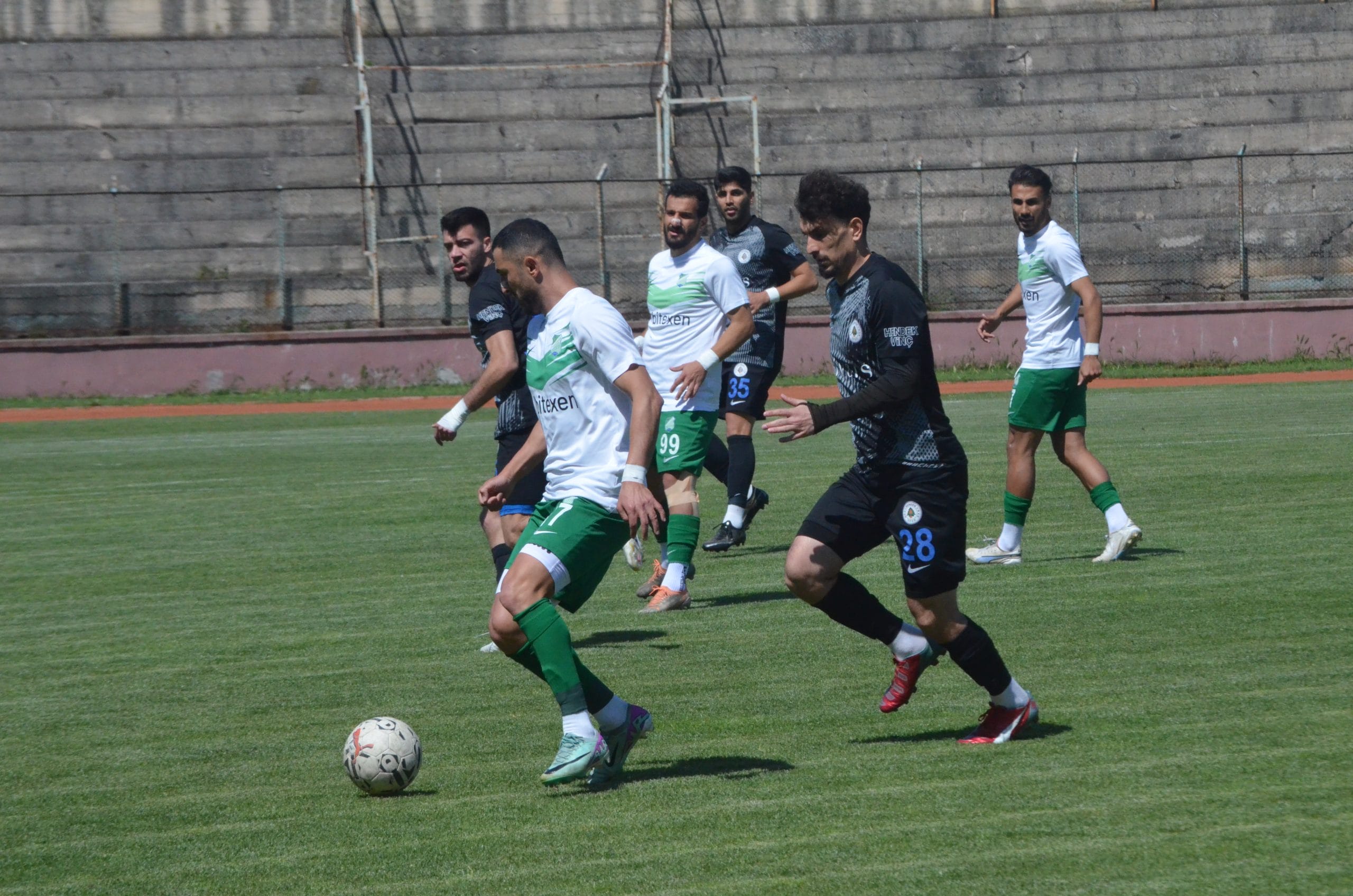 GÖZLER BAL’A ÇEVRİLDİ