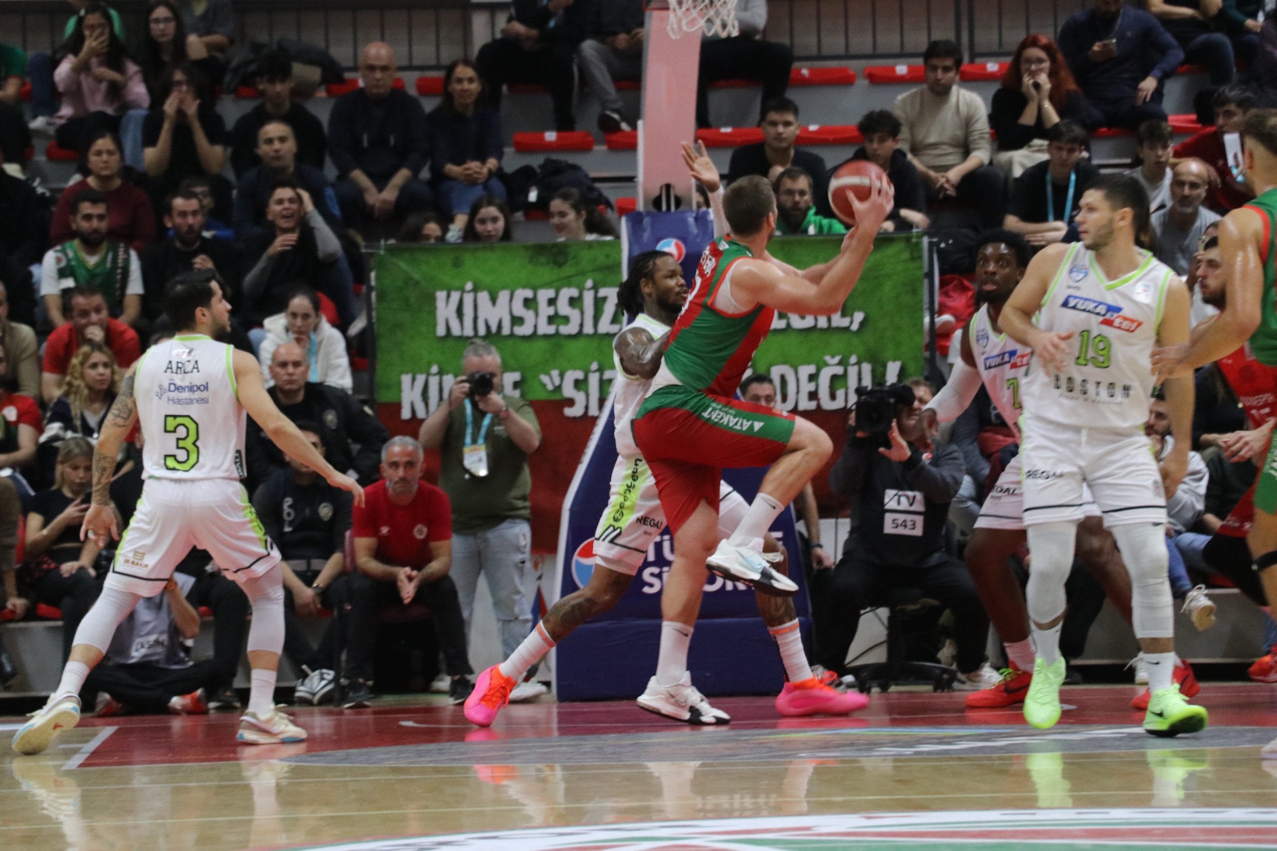 12 DEV ADAM KAZANDI ATEŞ HATTI KARIŞTI