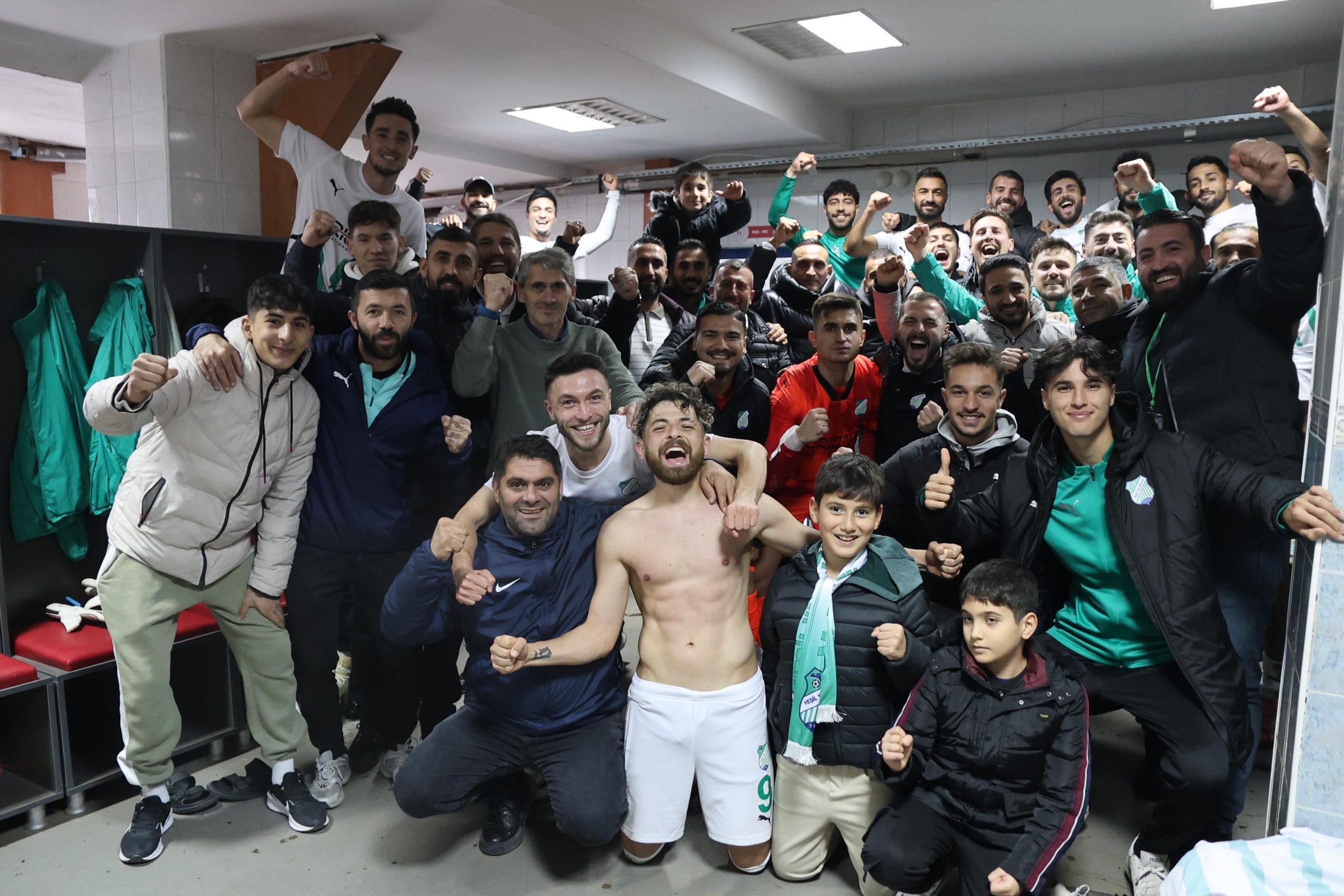 İLK YARININ EN İYİSİ YEŞİL YALOVA FK (1)