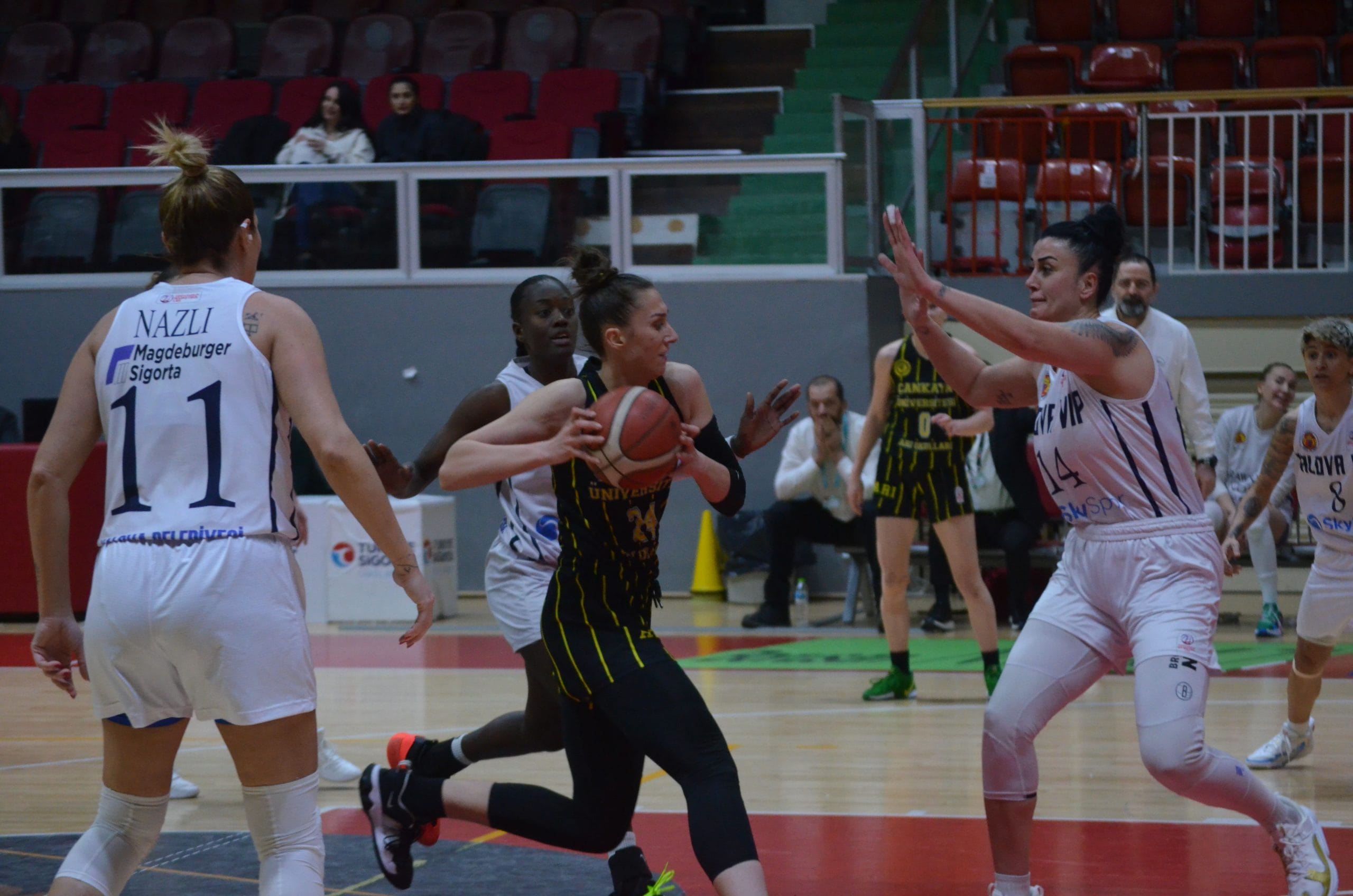 PERİLER, ULUDAĞ BASKETBOL’U GÖZÜNE KESTİRDİ