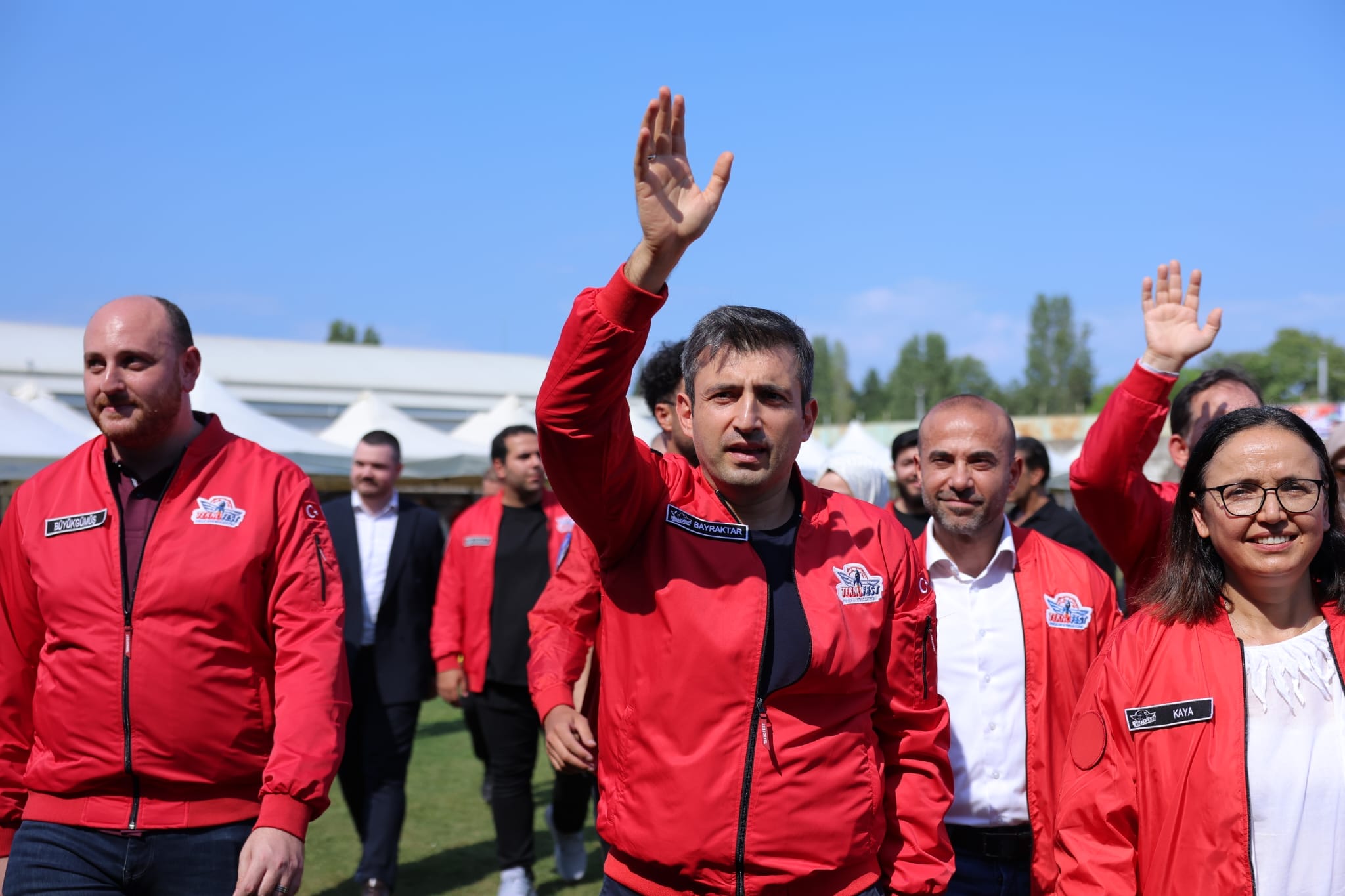 31ccea6b-42d6-429d-8011-3ff098ab8e13