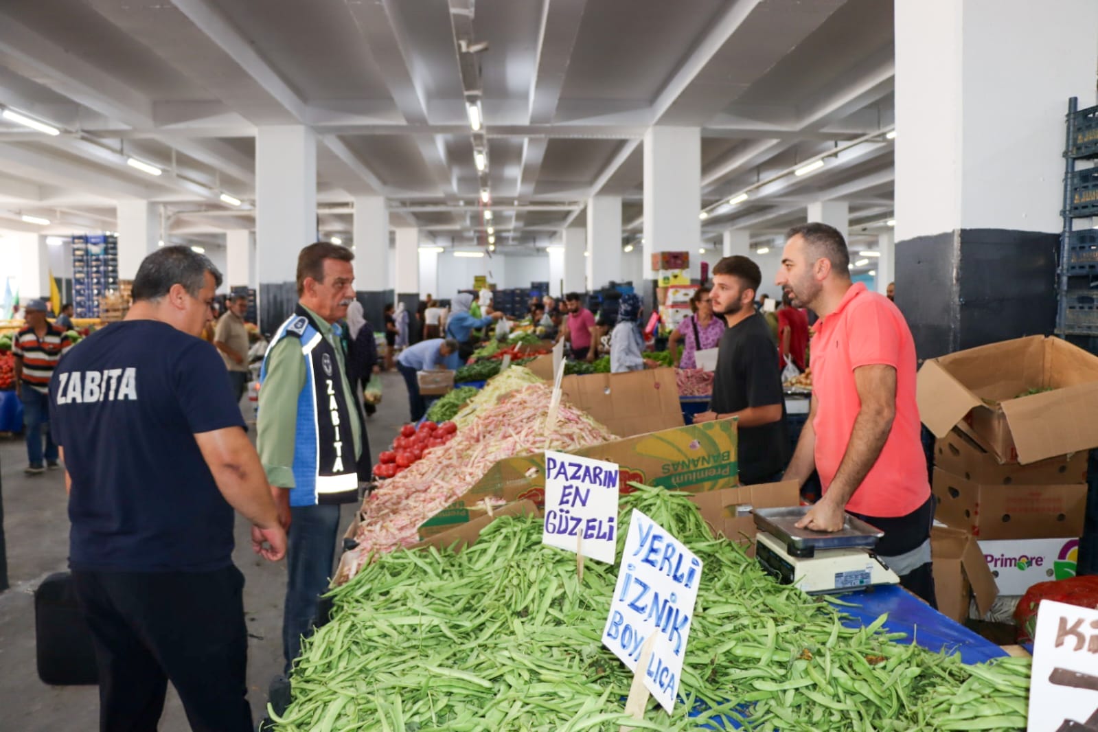 PAZARYERLERİNDE SIKI DENETİM