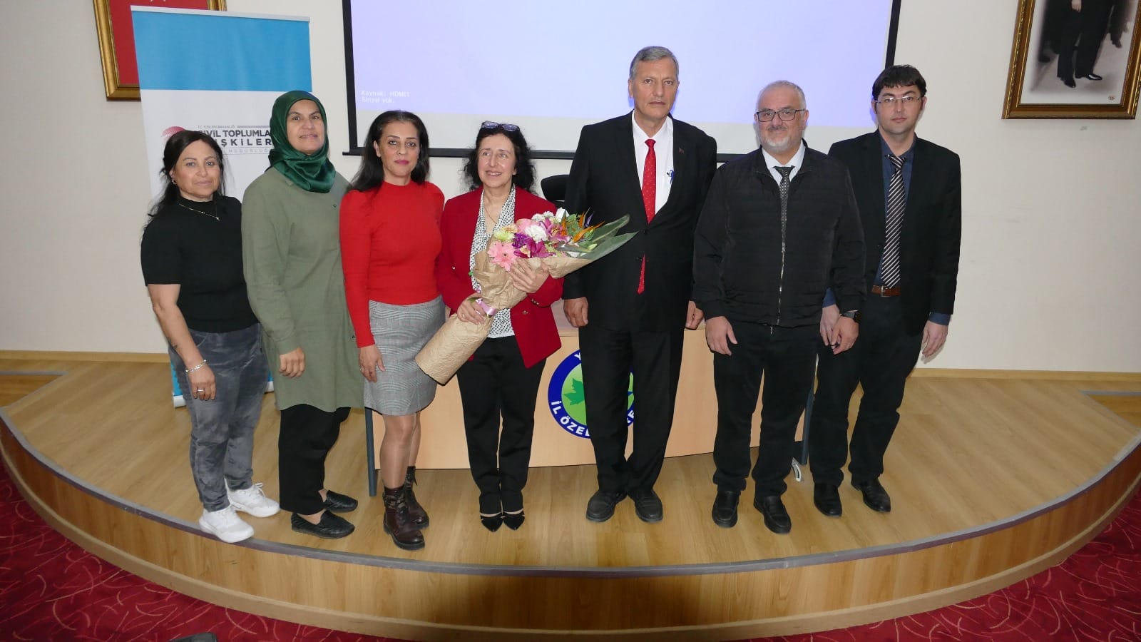 KADINA ŞİDDETLE MÜCADELE KONFERANSI DÜZENLENDİ