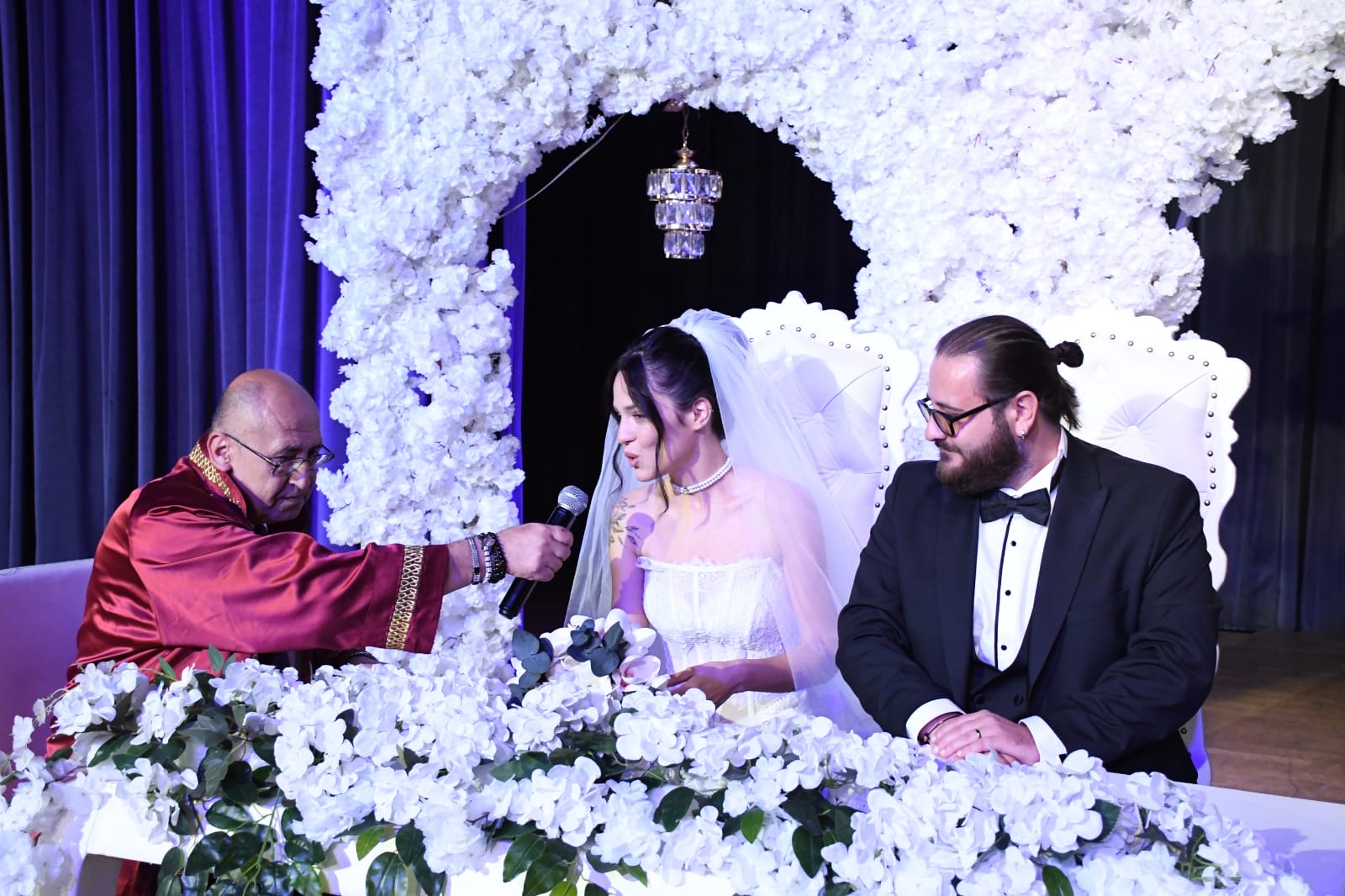 ONLAR ERDİ MURADINA..