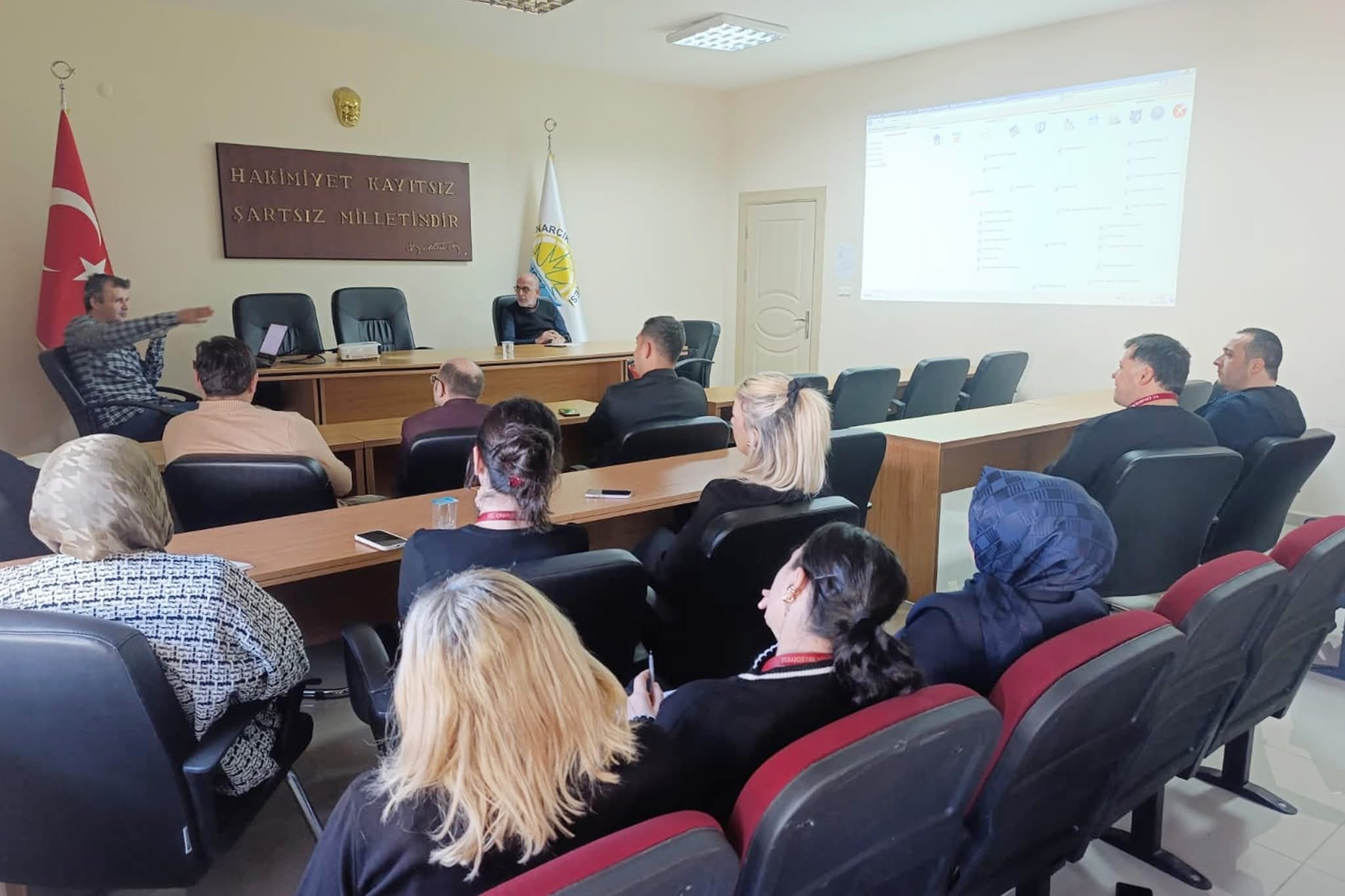 PERSONELE MAKS EĞİTİMİ VERİLDİ